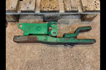 salg af Lyftdragkrokar/hitchkrokar John Deere 6910 