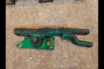 salg af Lyftdragkrokar/hitchkrokar John Deere 6910 