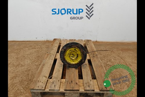 salg af John Deere 6910 RIGHT Rear axle stubshaft