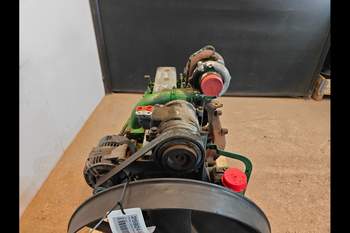 salg af Motor John Deere 6910 