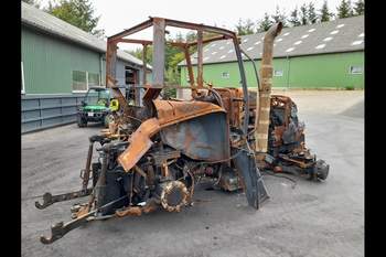 salg af New Holland T7550 traktor