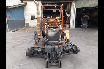 salg af New Holland T7550 traktor