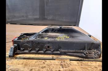 salg af New Holland T7550  Oil Pan