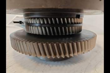 salg af New Holland T7550  Transmission Parts