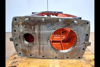 salg af New Holland T7550  Transmission Housing