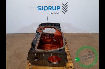 New Holland T7550  Transmission Housing New Holland T7550  Transmission Housing