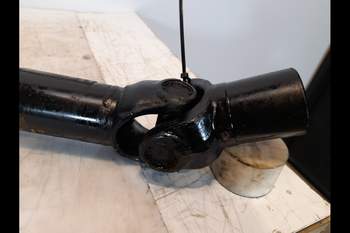 salg af New Holland T7550  Drive shaft