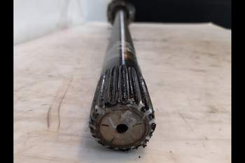 salg af New Holland T7550  Drive shaft