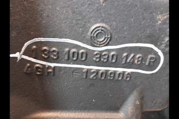 salg af New Holland T7550 RIGHT Rear Half Axle