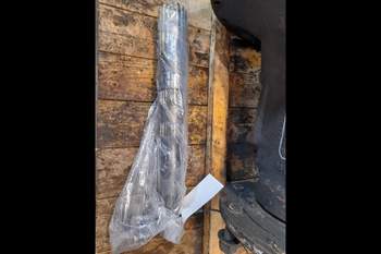 salg af New Holland T7550 LEFT Rear Half Axle