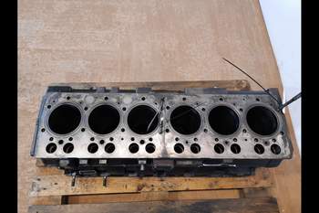 salg af New Holland T7550  Engine Block