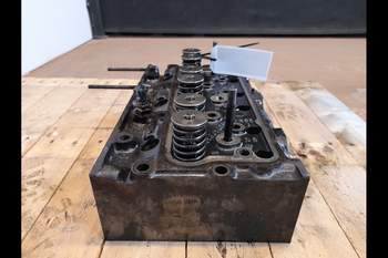 salg af New Holland T7550 Cylinder Head