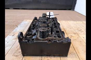 salg af New Holland T7550 Cylinder Head