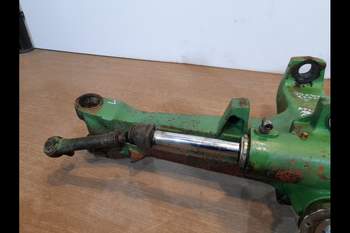 salg af Adskilt Foraksel John Deere 6900