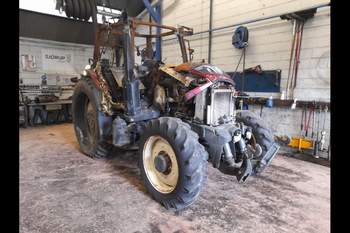 salg af Valtra N134 traktor