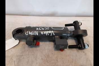 salg af Hydraulisk Cylinder Valtra N134 