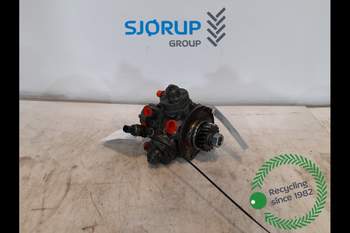 Injektionspump Valtra N134 