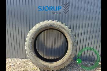 Dæk Valtra N134 VÄNSTER