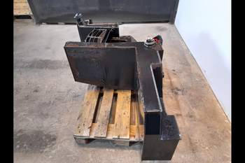 salg af Bränsletank Valtra N134 