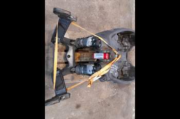 salg af Frontlyftar Valtra N134 