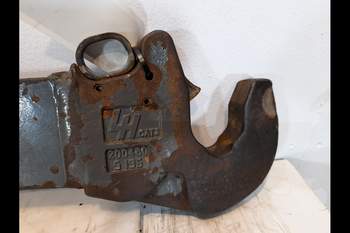 salg af Dragarm Valtra N134 VÄNSTER