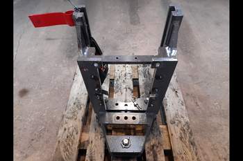 salg af Lyftdragkrokar/hitchkrokar Valtra N134 