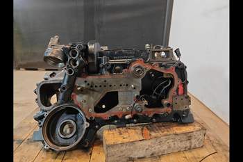 salg af Case CVX195  Transmission Housing