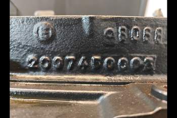 salg af Case CVX195  Transmission Housing