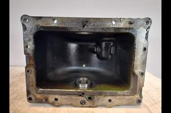 salg af John Deere 6215R  Transferbox (4WD)