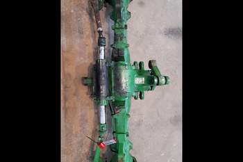 salg af John Deere 6215R  Front Axle