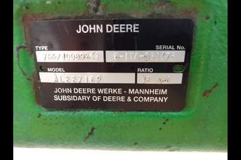 salg af John Deere 6215R  Front Axle