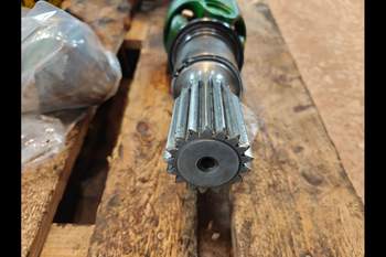 salg af Slutdrev John Deere 6215R Højre