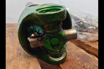 salg af Slutdrev John Deere 6215R Højre