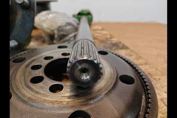 salg af Slutdrev John Deere 6215R Venstre