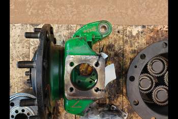 salg af Slutdrev John Deere 6215R Venstre