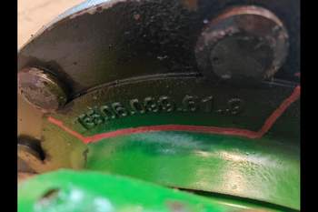 salg af Slutdrev John Deere 6215R Venstre