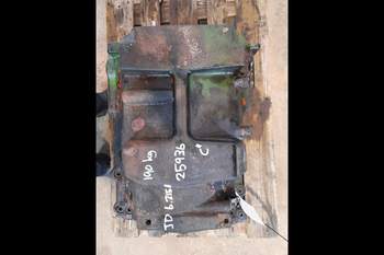 salg af John Deere 6215R  Transmission Housing