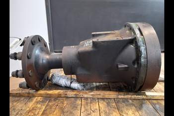 salg af John Deere 6215R RIGHT Rear Half Axle