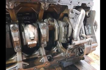 salg af John Deere 6215R  Shortblock
