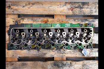 salg af John Deere 6215R  Cylinder Head