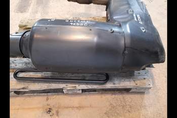 salg af John Deere 6215R  Exhaust System