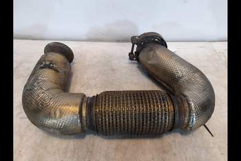 salg af John Deere 6215R  Exhaust System