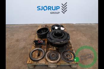 Case Puma 240 RIGHT Front axle final drive