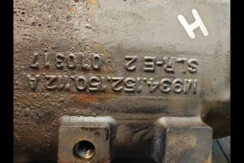 salg af Valtra S354 RIGHT Rear Half Axle