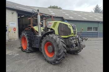 salg af Claas Axion 830 tractor