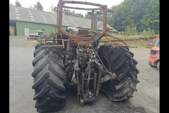 salg af Claas Axion 830 tractor