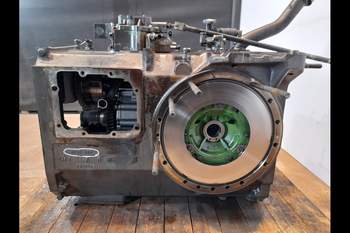 salg af Bagtøj Claas Axion 830