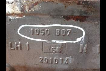 salg af Bagtøj Claas Axion 830