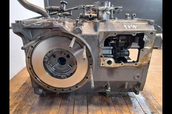 salg af Bagtøj Claas Axion 830