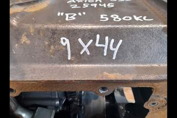 salg af Bagtøj Claas Axion 830